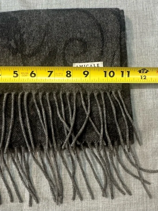 Amicale Cashmere Women's Charcoal Floral Knit Scarf 100% cashmere - Picture 4 of 4